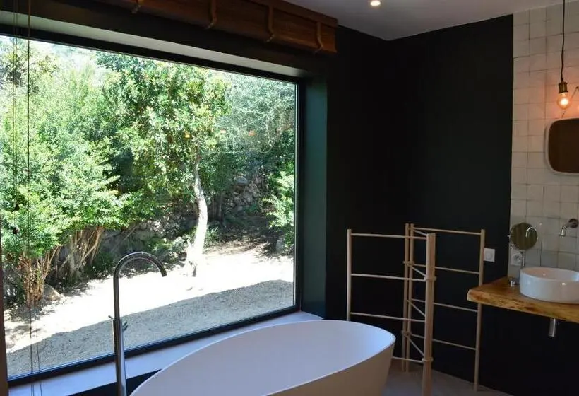 デラックスルーム, Les Petites Maisons