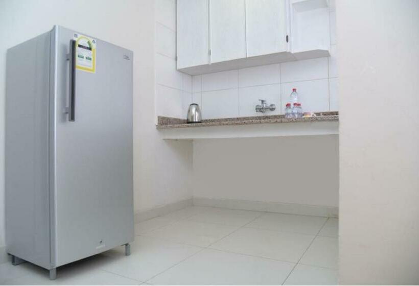 استودیوی استاندارد, Dalla House Suites