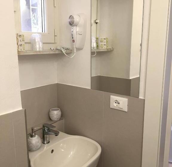 デラックスルーム, Vernazza Vacation 3