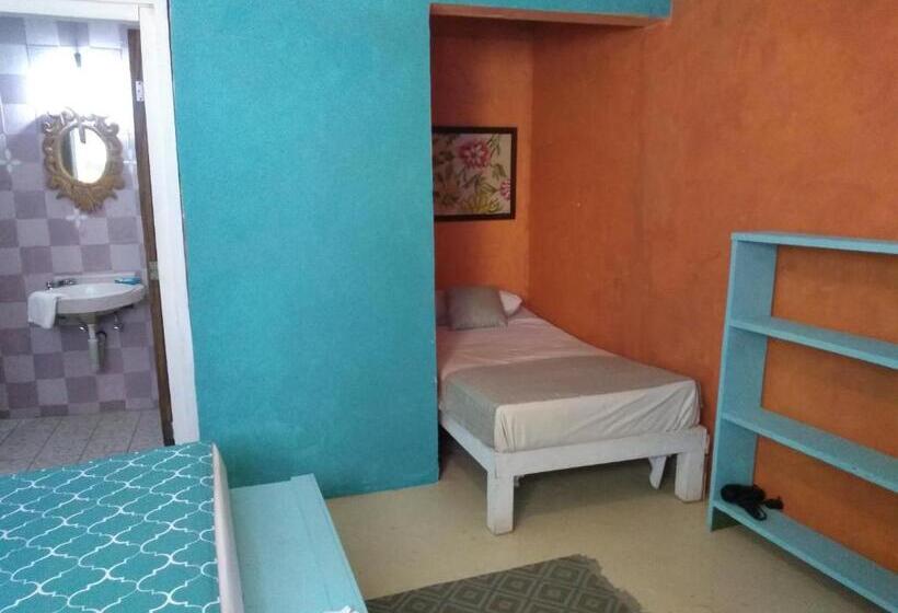 חדר סטנדרט לשלושה, Riad Lola