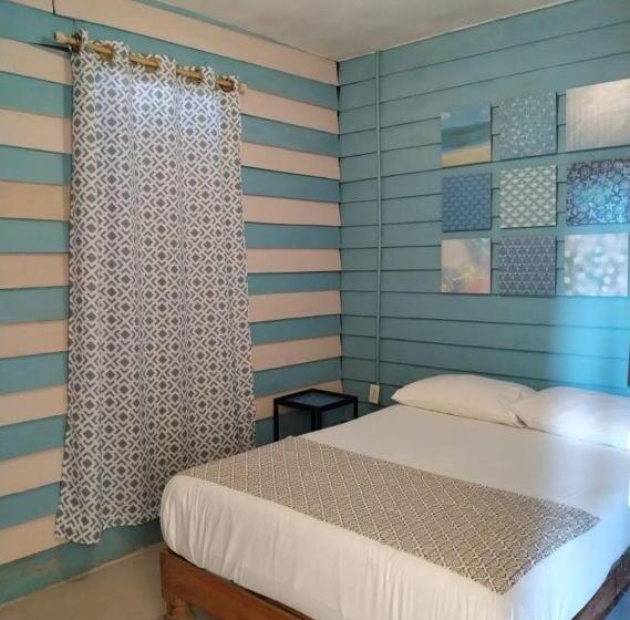 חדר אקונומי, Riad Lola