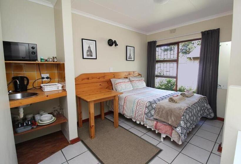 غرفة قياسية, Haven On Hoopoe