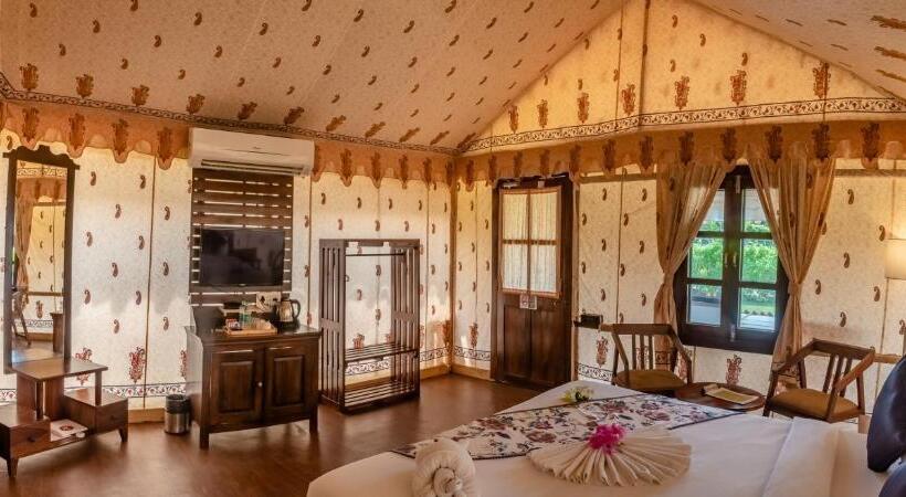 Deluxe Tent, Rawai Luxury Tents Pushkar
