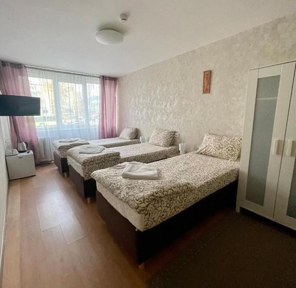 コンフォートトリプルルーム, Savan House Easy Kaunas