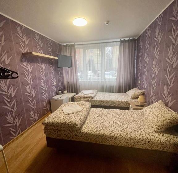 バス共有のスタンダードルーム, Savan House Easy Kaunas