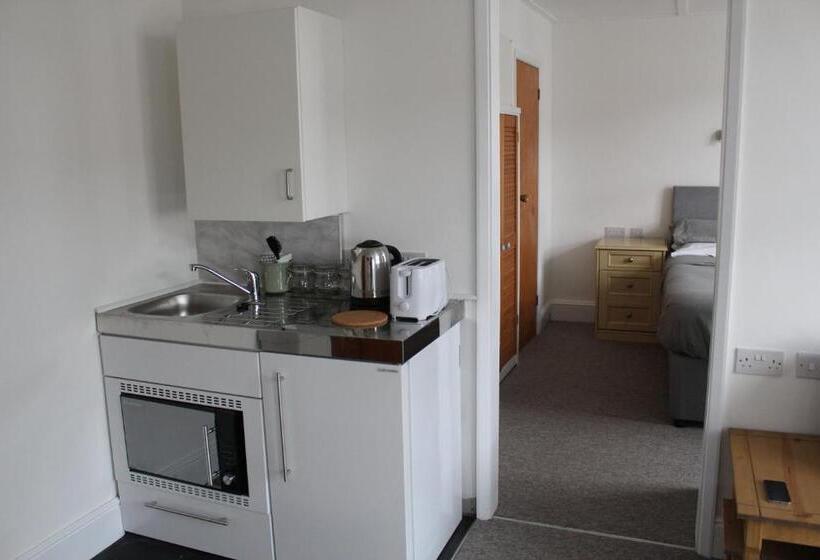 Deluxe Suite King Bed, Bayside