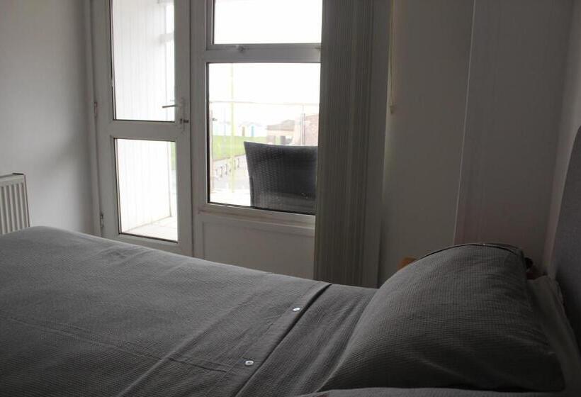 Deluxe Suite Sea View, Bayside