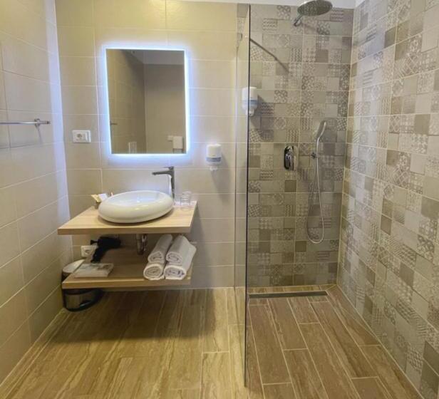 اتاق استاندارد با تخت بزرگ, Gostisce Sovdat