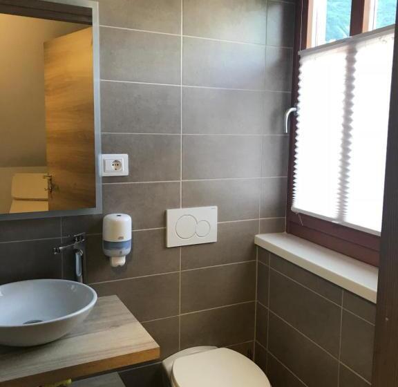 اتاق استاندارد, Gostisce Sovdat