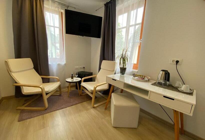 اتاق استاندارد, Gostisce Sovdat