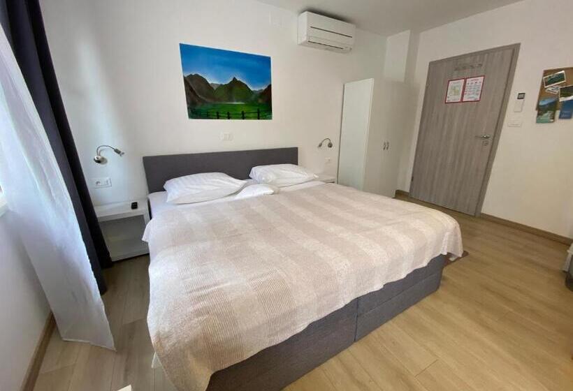 اتاق استاندارد, Gostisce Sovdat