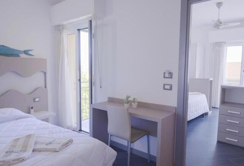 חדר משפחתי, Liliana