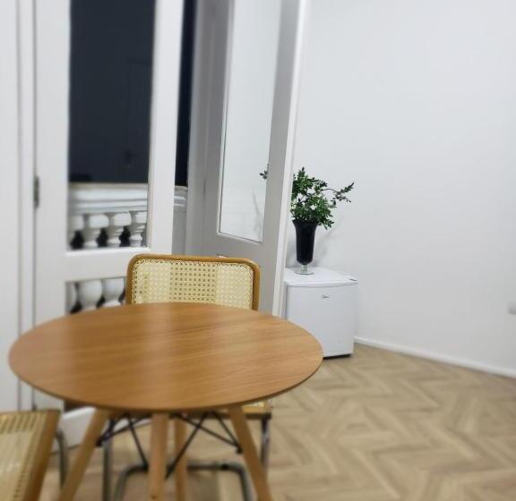 家庭间, Feliccità Pousada