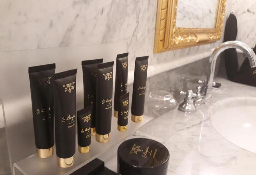 اتاق سوپریور با تخت بزرگ, Ca  Bonfadini Historic Experience