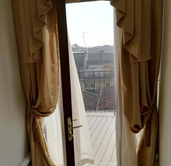 سوئیت جونیور با تراس, Ca  Bonfadini Historic Experience