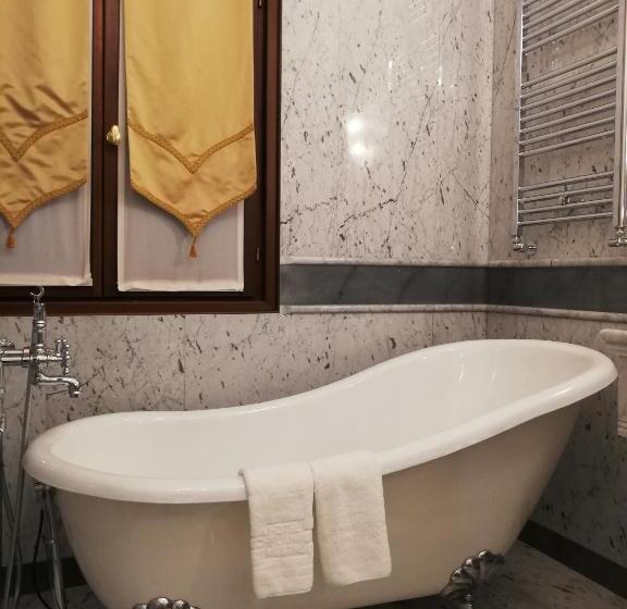 سوئیت 2 خوابه, Ca  Bonfadini Historic Experience