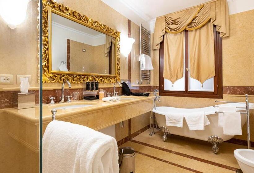 سوئیت کلاسیک, Ca  Bonfadini Historic Experience