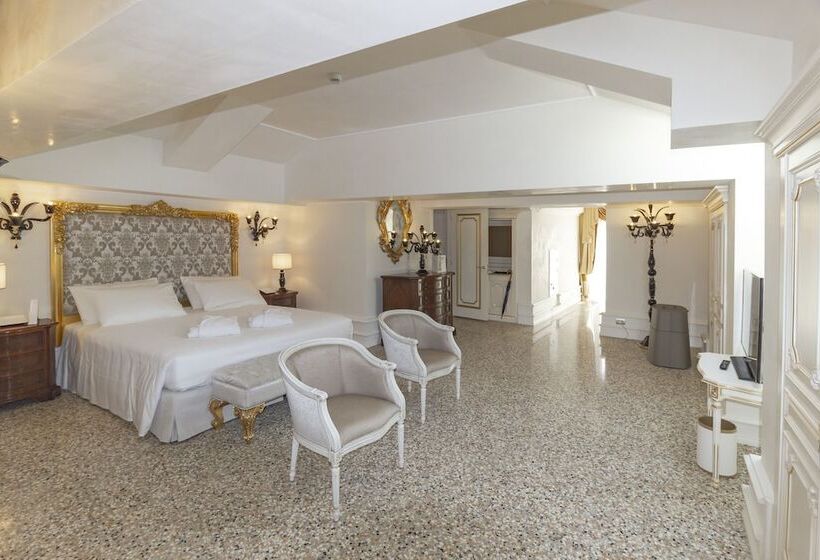 سوئیت جونیور با تراس, Ca  Bonfadini Historic Experience