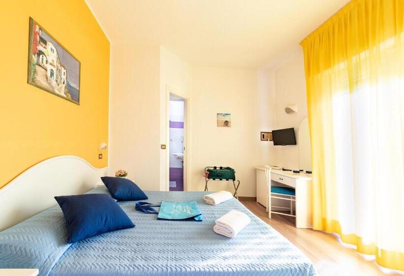 חדר סטנדרט עם מרפסת, Tivoli