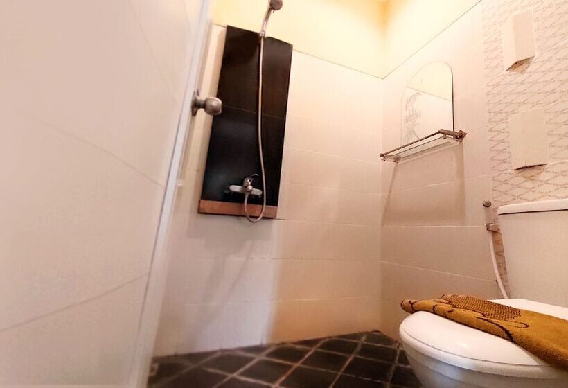 Habitación Estándar, Omah Pelem Syariah