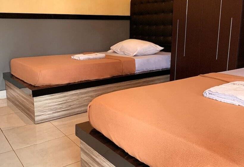 Habitación Estándar, Omah Pelem Syariah