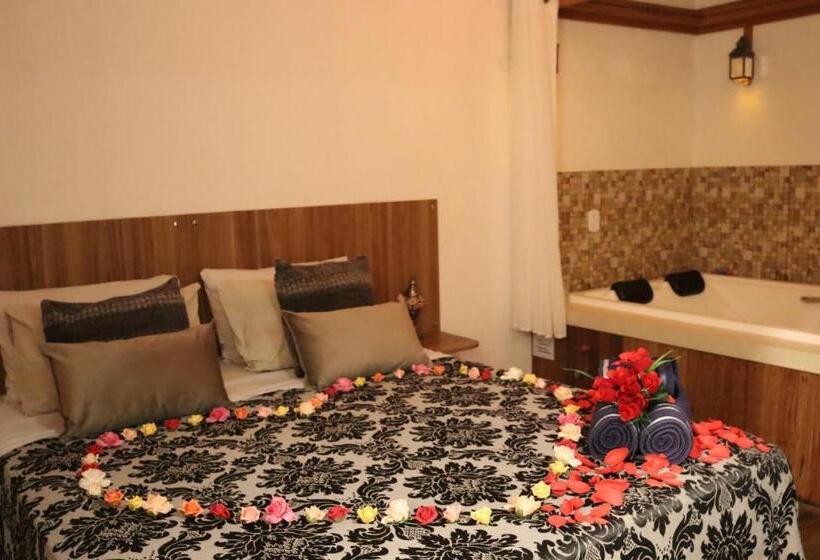 سوئیت با وان آب گرم, Arraialferias Suites