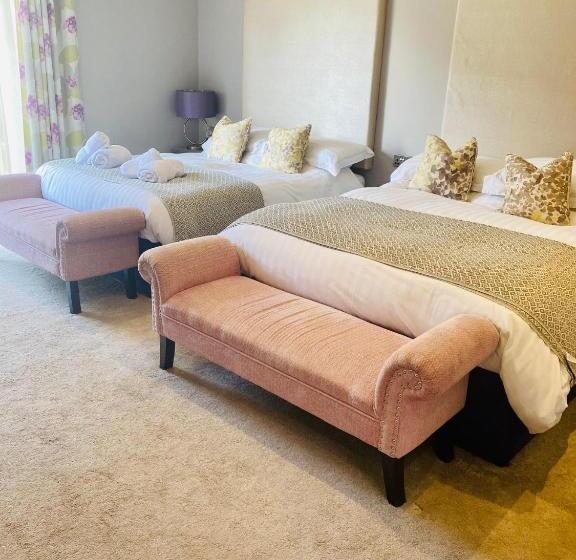 חדר משפחתי נוף לגינה, Grange Farm Park