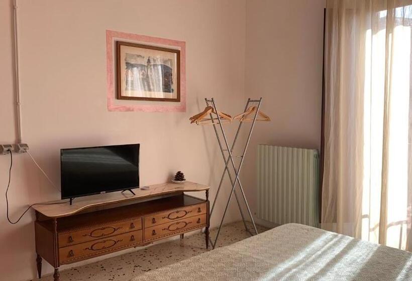 اتاق استاندارد, Casa Di Chiara