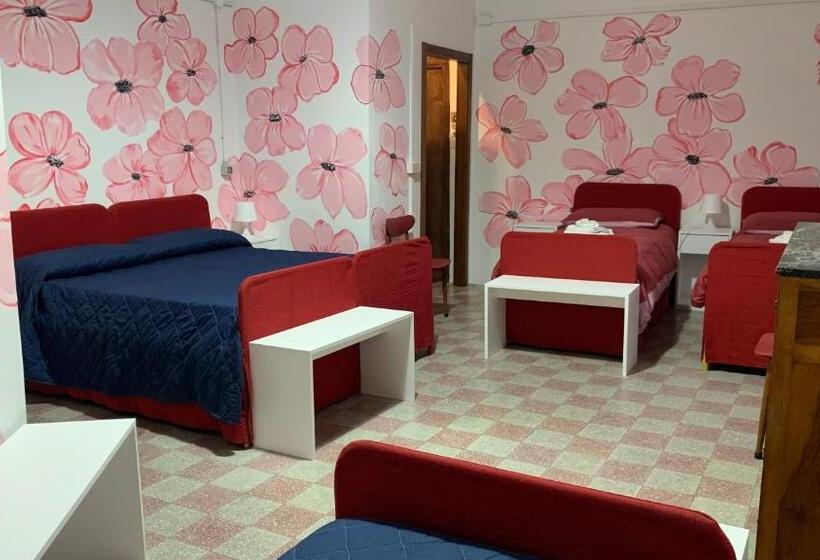 اتاق خانوادگی, Casa Di Chiara