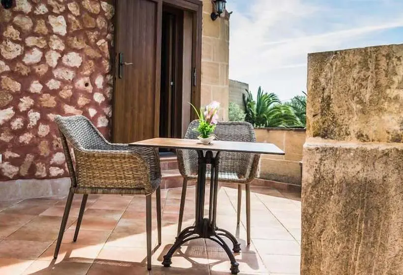 سوئیت جونیور با چشم‌انداز کوهستان, Agroturismo Es Gallicant