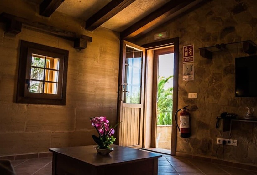 山の見えるジュニアスイート, Agroturismo Es Gallicant