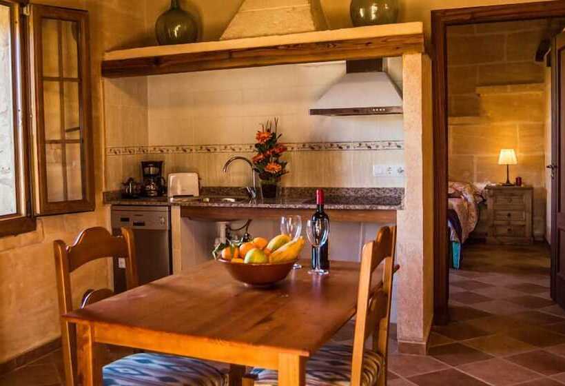 山の見えるジュニアスイート, Agroturismo Es Gallicant