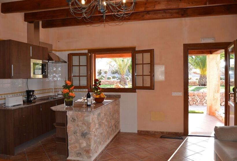 山の見えるジュニアスイート, Agroturismo Es Gallicant