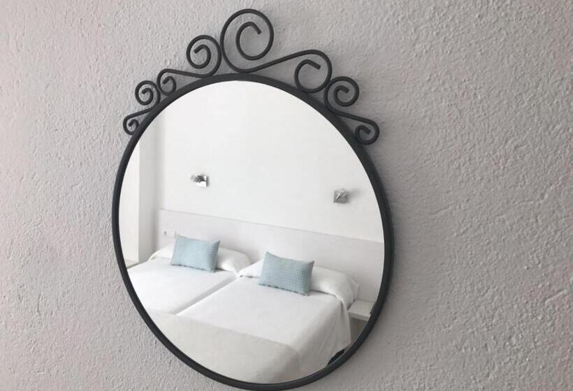 Номер Стандарт, Hostal El Ranxo