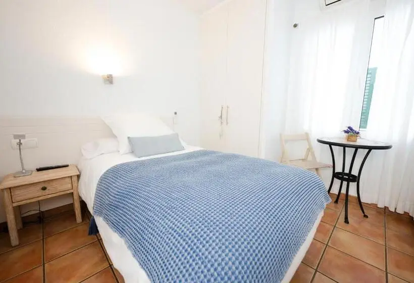 اتاق استاندارد یک نفره, Hostal El Ranxo