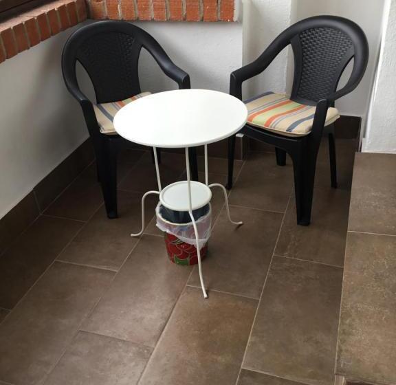 اتاق استاندارد چهار تخته, Pension Toñi