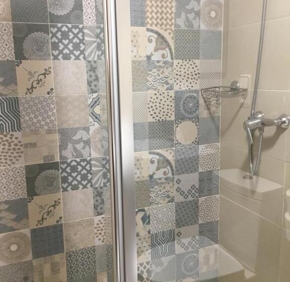 اتاق استاندارد چهار تخته, Pension Toñi