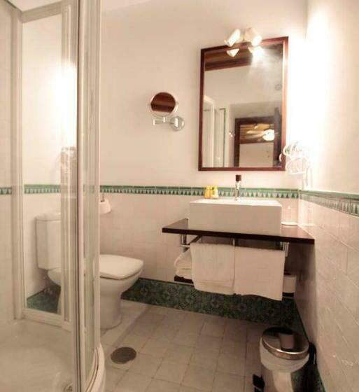 اتاق لوکس, Entre Dos Aguas Hotel Boutique