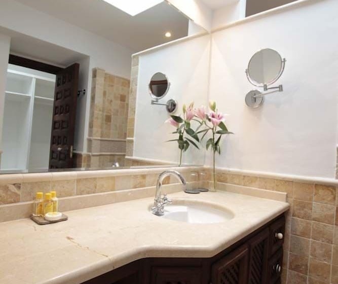 سوییت جونیور با بالکن, Entre Dos Aguas Hotel Boutique