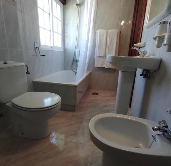 Номер Стандарт, Pension Casa Carmela