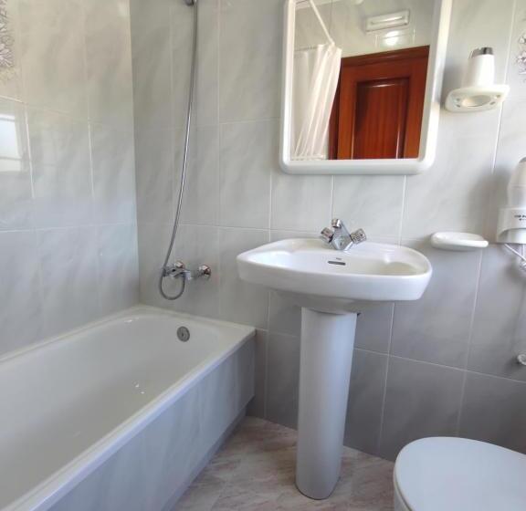 Номер Стандарт, Pension Casa Carmela