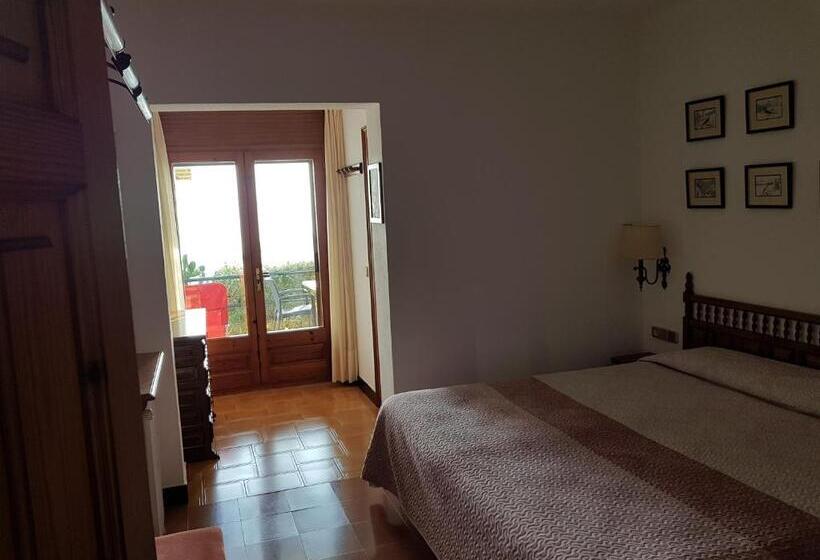 اتاق استاندارد با چشم‌انداز دریا, Hostal Sa Barraca   Adults Only