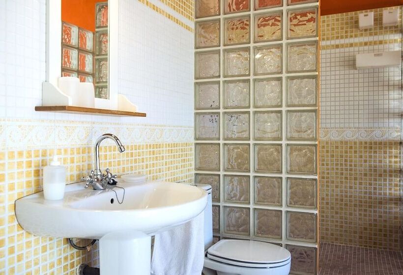 חדר סטנדרט, Lo Raconet De La Plaça