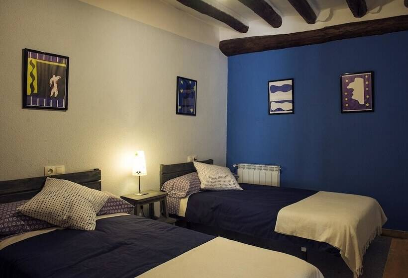 דירת שני חדרים, Lo Raconet De La Plaça