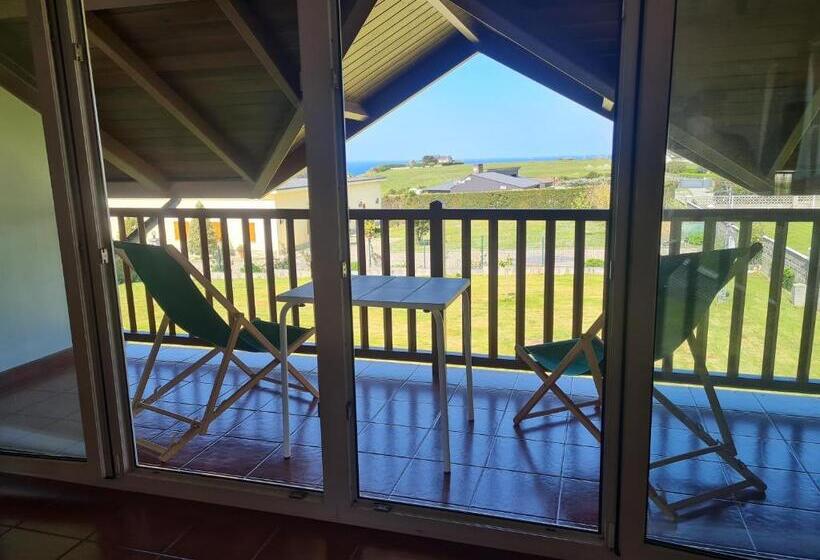 إستوديو قياسى مزودة بتراس, Casa Tésera