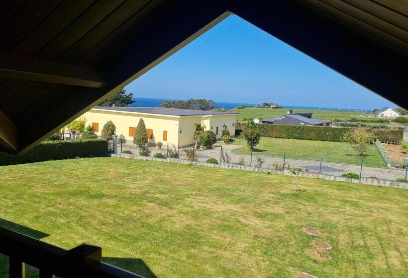 إستوديو قياسى مزودة بتراس, Casa Tésera