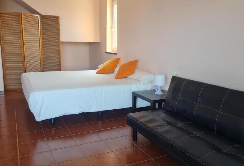 إستوديو قياسى مطلّ علي الحديقة, Casa Tésera