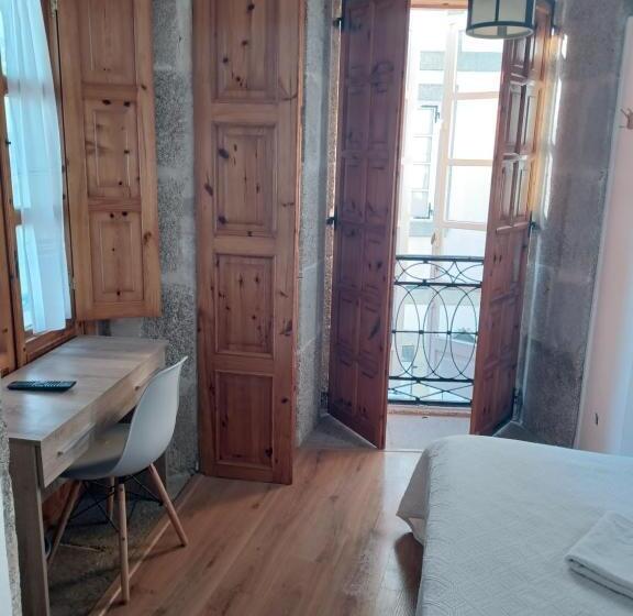 اتاق لوکس یک تخته, Hostal Forest