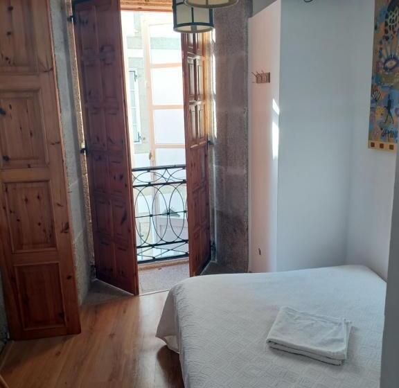 اتاق لوکس یک تخته, Hostal Forest