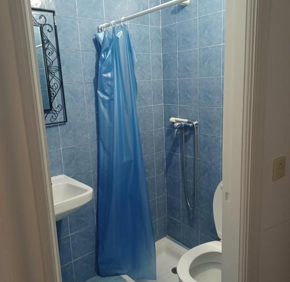 اتاق استاندارد یک نفره, Hostal Forest